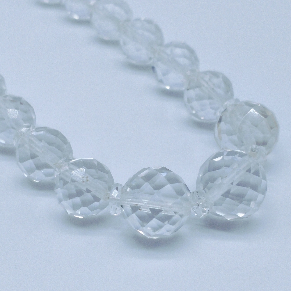 14k Gold Fill Graduated Crystal Quartz Necklace - Picture 6 of 10